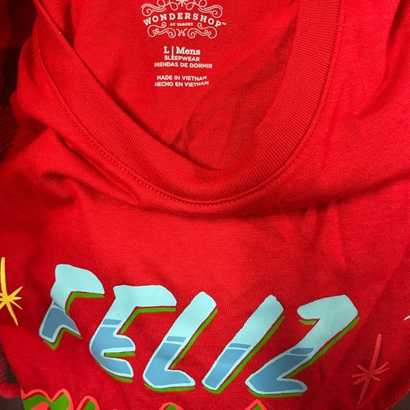 Holiday t-shirt - Picture 9 of 9